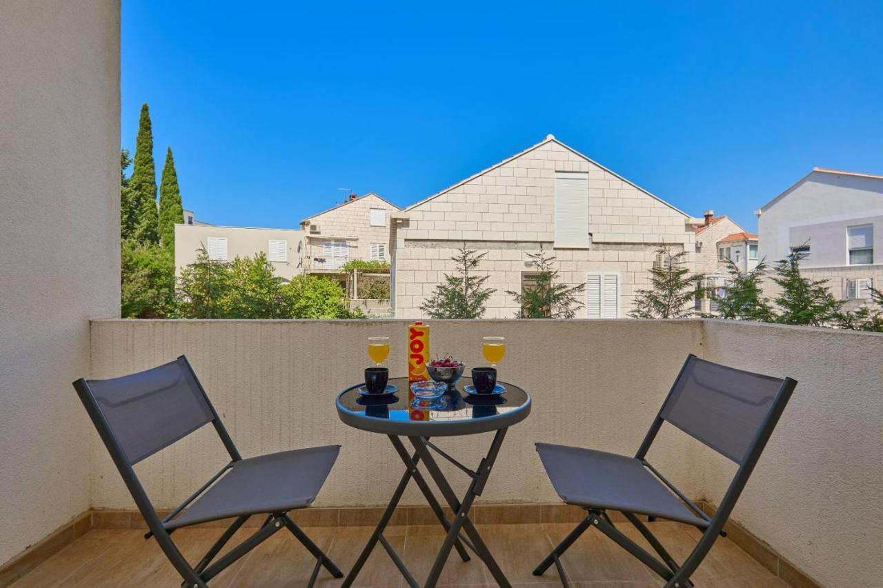 The Monroe - Stylish 2 Bd Apartment In Villa Orsan ดูบรอฟนิก ภายนอก รูปภาพ