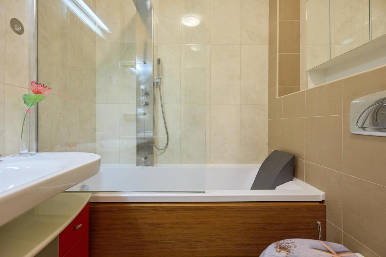 The Monroe - Stylish 2 Bd Apartment In Villa Orsan ดูบรอฟนิก ภายนอก รูปภาพ